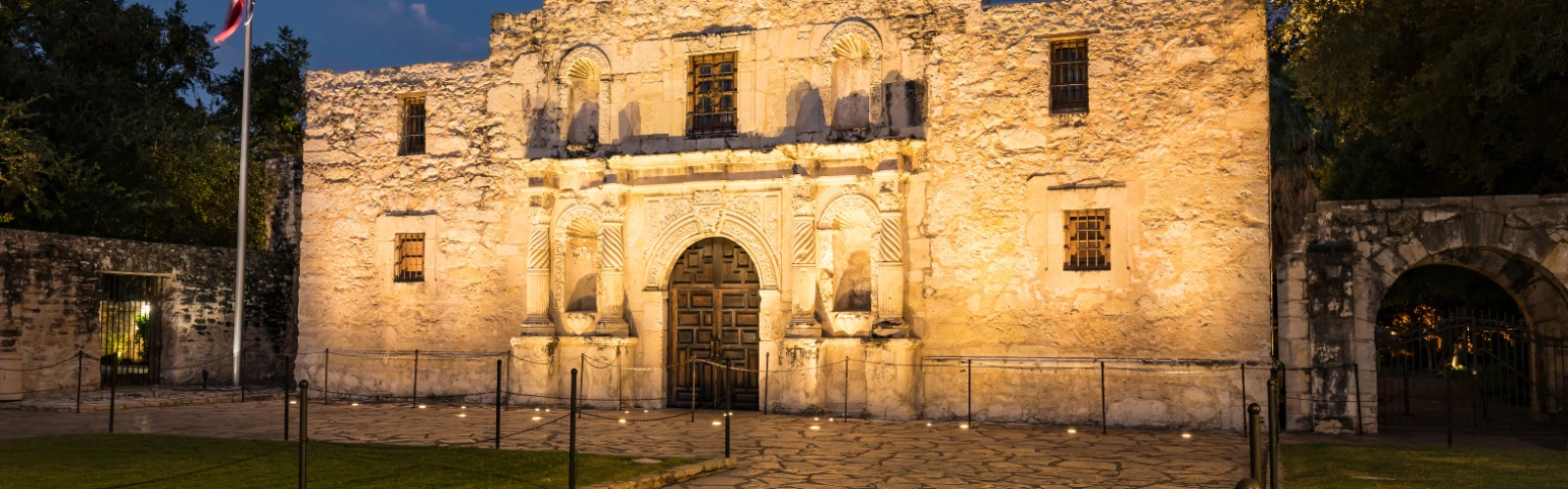Exploring the Historic Alamo Mission